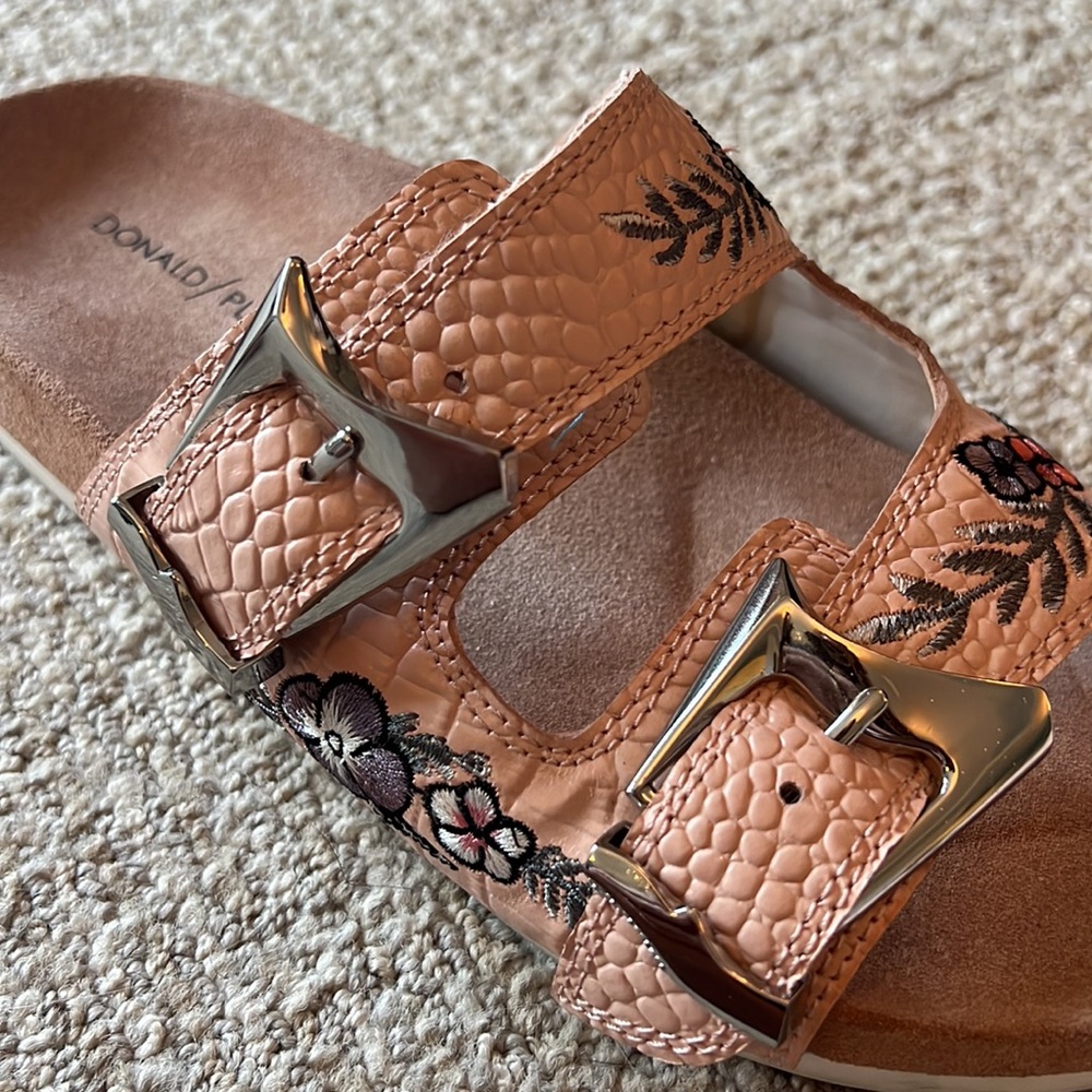 Donald Pliner leather floral slide sandals - Picture 4 of 10